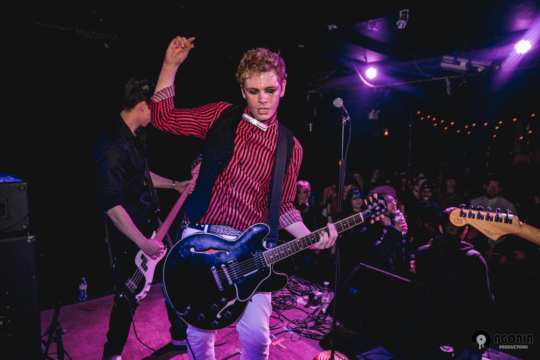 Fluffio Playing Gibson Guitar live on stage with his band at the baby g in toronto